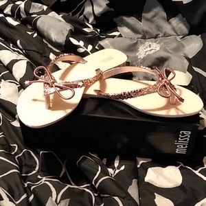 Harmonic elements flip flop sandal